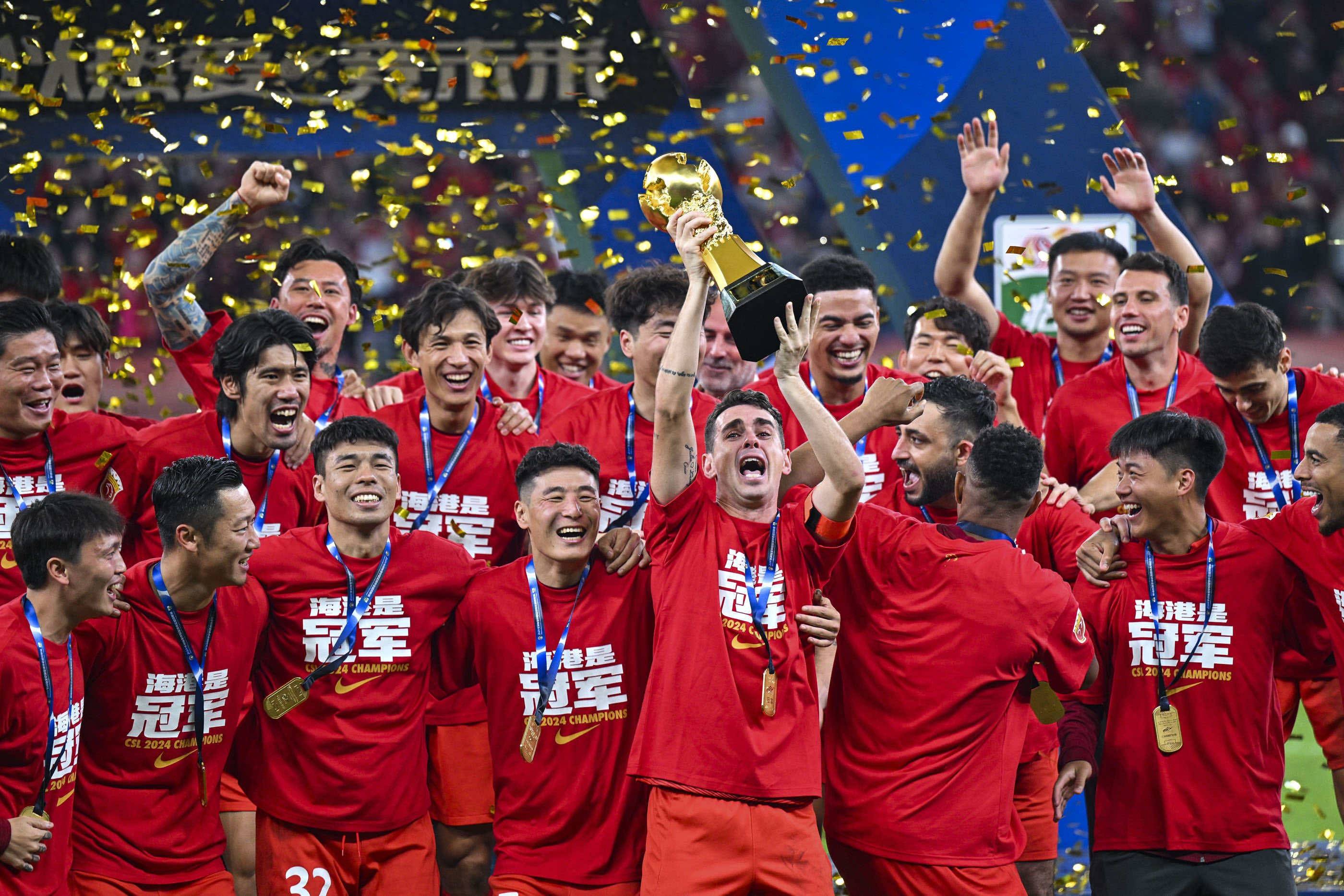 关于中超联赛球队冲击胜利，斗志昂扬的信息