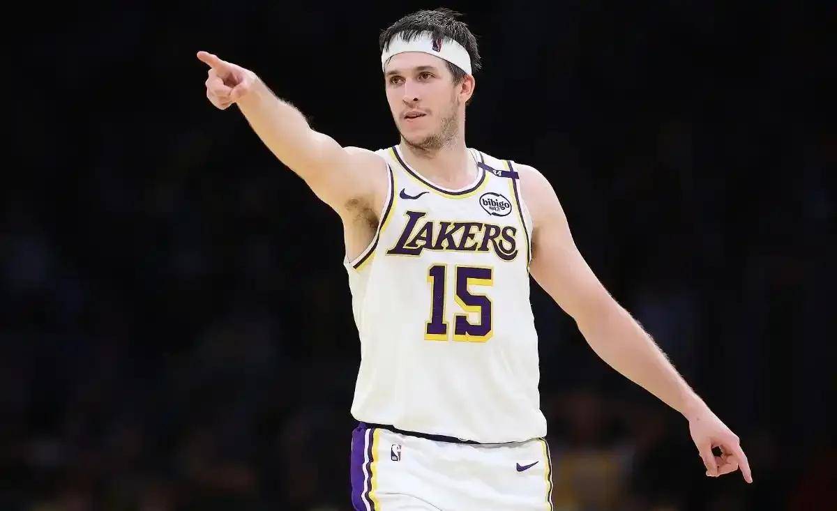 凯尔特人复出首战，东契奇状态火爆，助攻爆棚成为焦点！